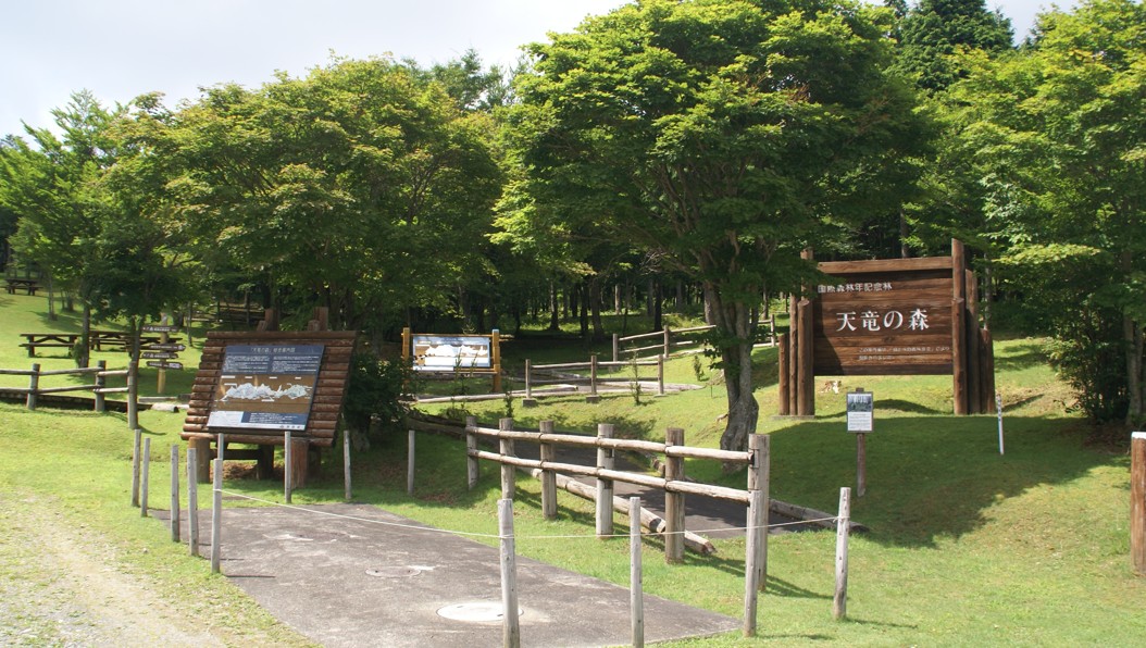 水窪町の宿泊施設　一棟貸しの貸別荘ゆずの木で楽しめる地域のイベント　こいね水窪　じゃがた祭り